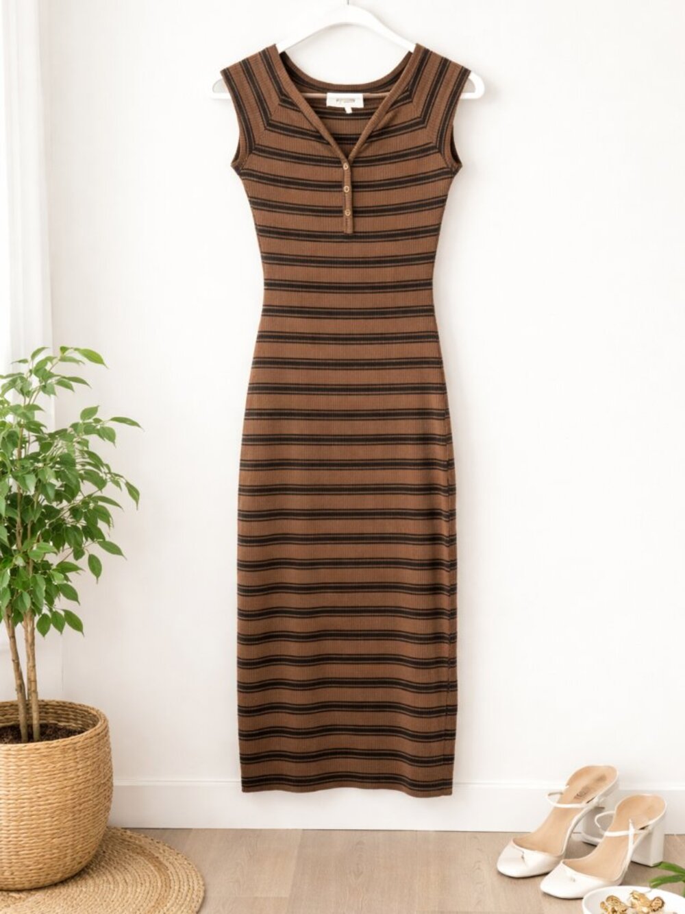 No Comment Ribbed Striped Maxi Dress  Size Small